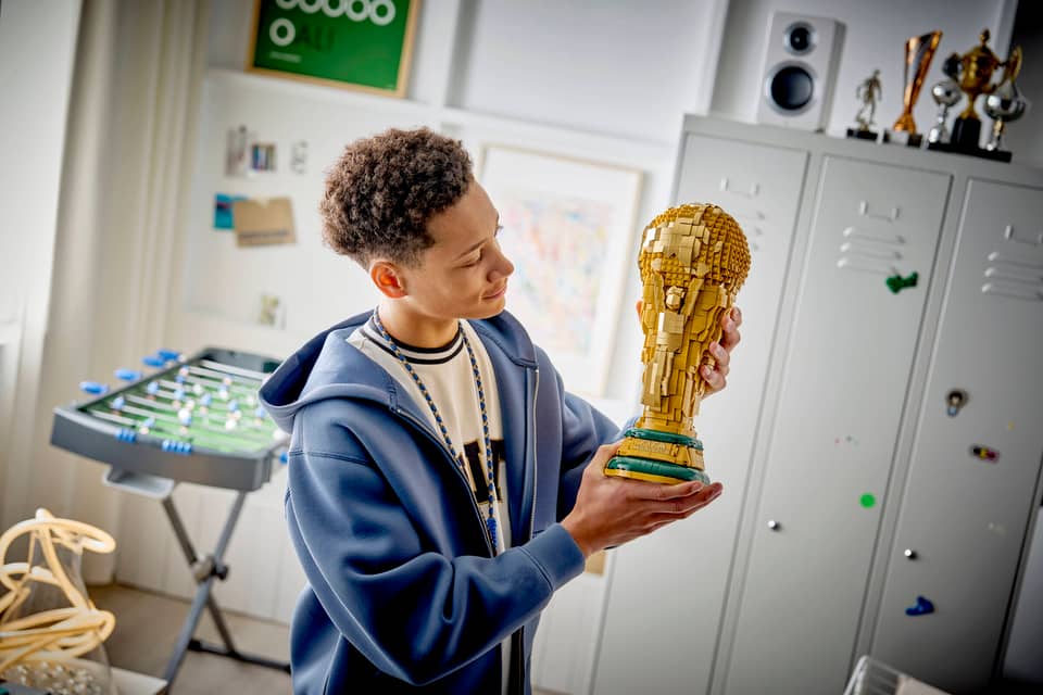 FIFA WORLD CUP OFFICIAL TROPHY